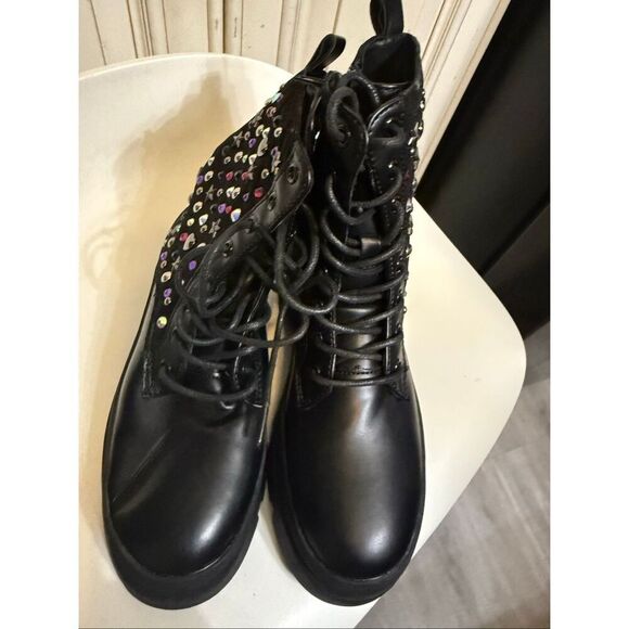 Steve Madden Kids' JKrissen Glitter Stud Embellished Combat Boots Black Size 2 - Picture 2 of 10